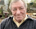 Former ‘World News Roundup’ Anchor Dies