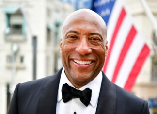 Byron Allen Takes Steve Mnuchin’s Starz Stake BEVERLY HILLS, CALIFORNIA - MARCH 12: Byron Allen at Byron Allen's Oscar Gala at the Beverly Wilshire, A Four Seasons Hotel on March 12, 2023 in Beverly Hills, California. (Photo by Michael Bezjian/Getty Images for Allen Media Group / Byron Allen)