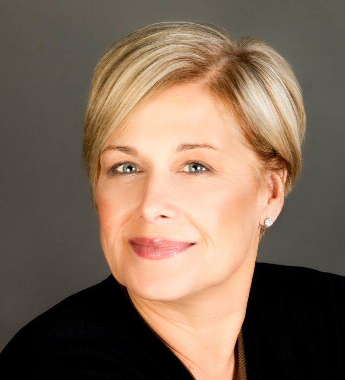 Heidi Raphael Headshot 2026 Heidi Raphael