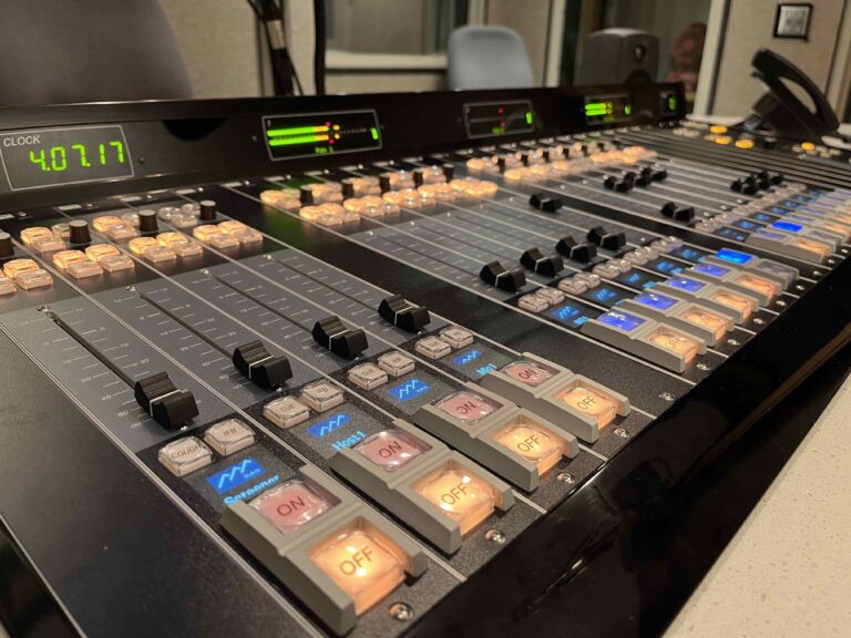 Dnav DNAV Embraces the Physical and Virtual at NAB Show | Radio & Television ...