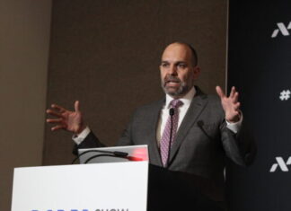 Cheers and Jeers On FCC Deletion of National TV Owner Limit